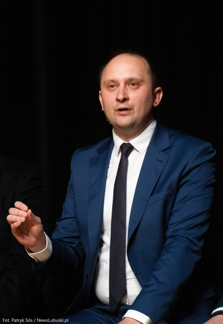 Fot. Patryk Sós/NewsLubuski.pl, Zielona Gora, 03.04.2024. Debata kandydatow na prezydenta Zielonej Gory.