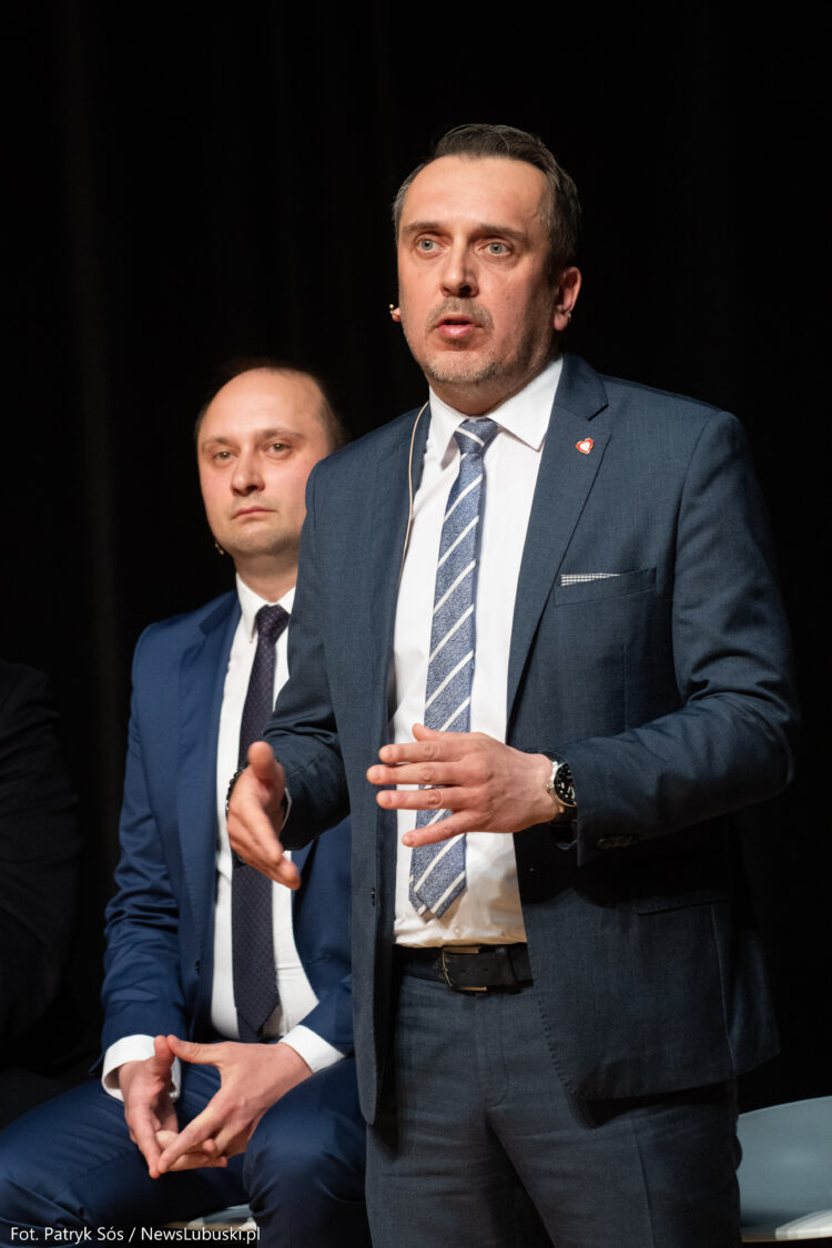 Fot. Patryk Sós/NewsLubuski.pl, Zielona Gora, 03.04.2024. Debata kandydatow na prezydenta Zielonej Gory.