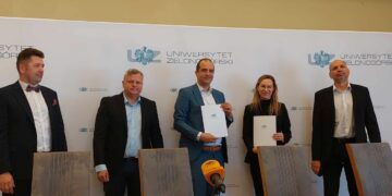 Uniwersytet Zielonogórski nawiązał współpracę z kolejną firmą Radio Zachód - Lubuskie