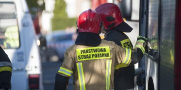 Pożar złomowiska aut w Tomaszowie! Radio Zachód - Lubuskie