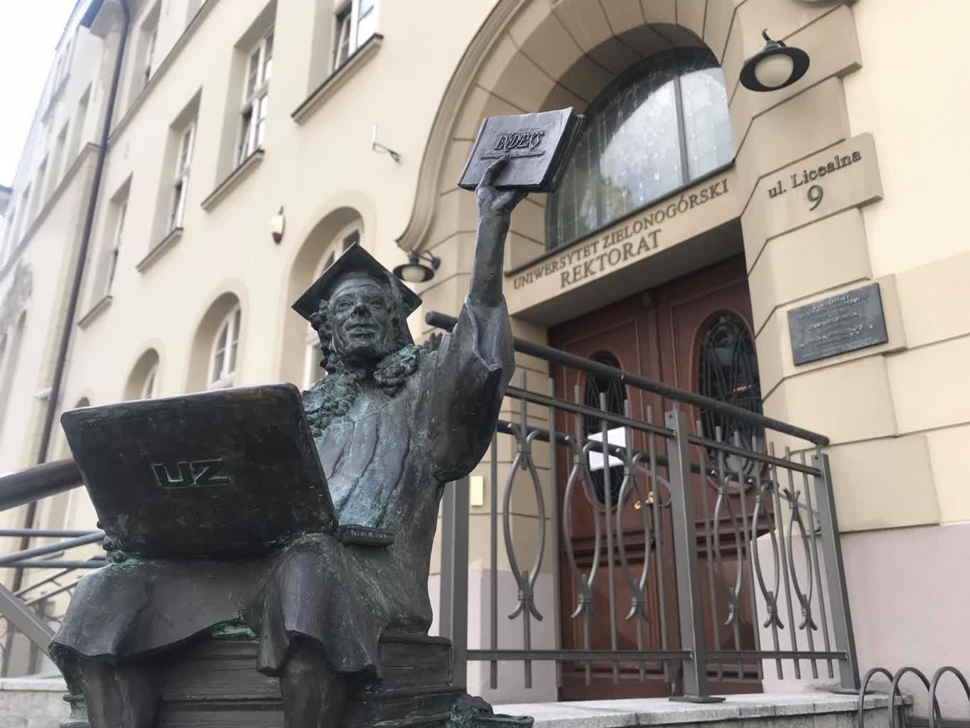 Jutro zaprzysiężenie radnych i ślubowanie prezydenta Radio Zachód - Lubuskie