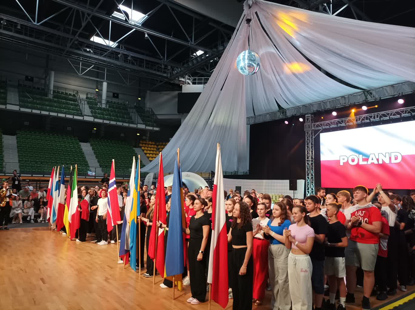 1300 tancerzy z całego świata przybyło do hali CRS w Zielonej Górze Radio Zachód - Lubuskie