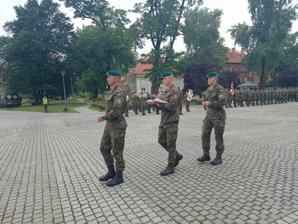 Żagańskie obchody święta 43. Wojskowego Oddziału Gospodarczego [ZDJĘCIA] Radio Zachód - Lubuskie