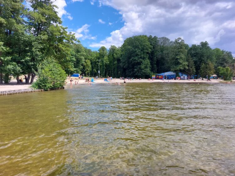 Coraz lepsza jakość wody w Jeziorze Sławskim Radio Zachód - Lubuskie