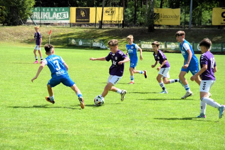 MTK Budapeszt wygrał Europejski Festiwal Piłki Nożnej w Zielonej Górze Radio Zachód - Lubuskie