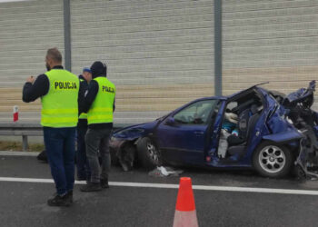 Autobus zderzył się z osobówką na S3. Duże utrudnienia Radio Zachód - Lubuskie