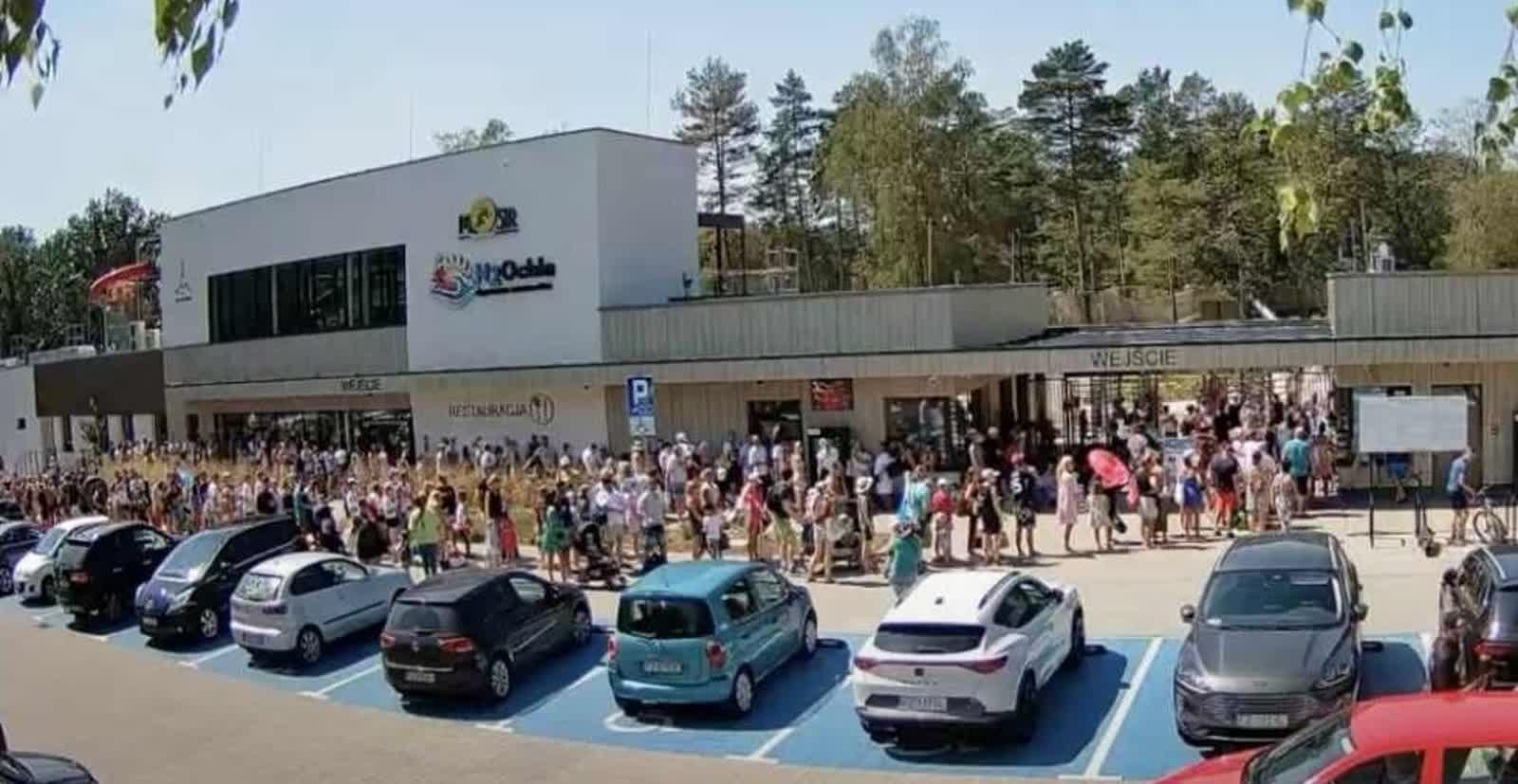 Tłumy na H2Ochli. MOSiR zapowiada usprawnienie systemu obsługi kas Radio Zachód - Lubuskie