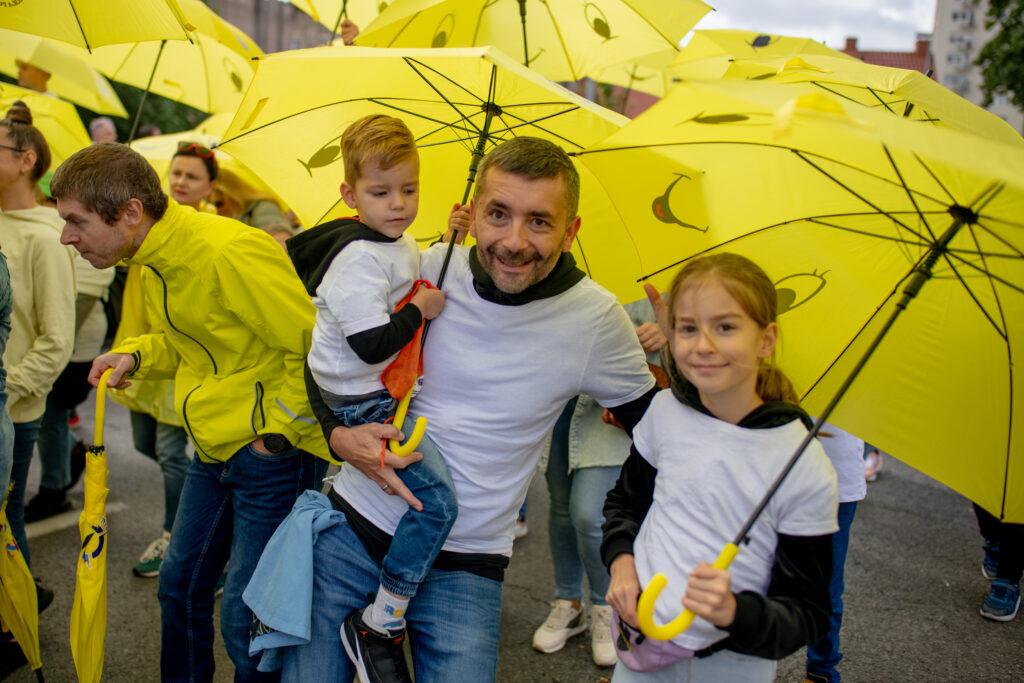 Ulicami Zielonej Góry przeszedł korowód winobraniowy. Bachus nie powiedział jeszcze ostatniego imprezowego słowa [GALERIA ZDJĘĆ] Radio Zachód - Lubuskie