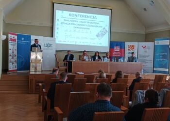 Konferencja o dialogu społecznym na Uniwersytecie Zielonogórskim Radio Zachód - Lubuskie