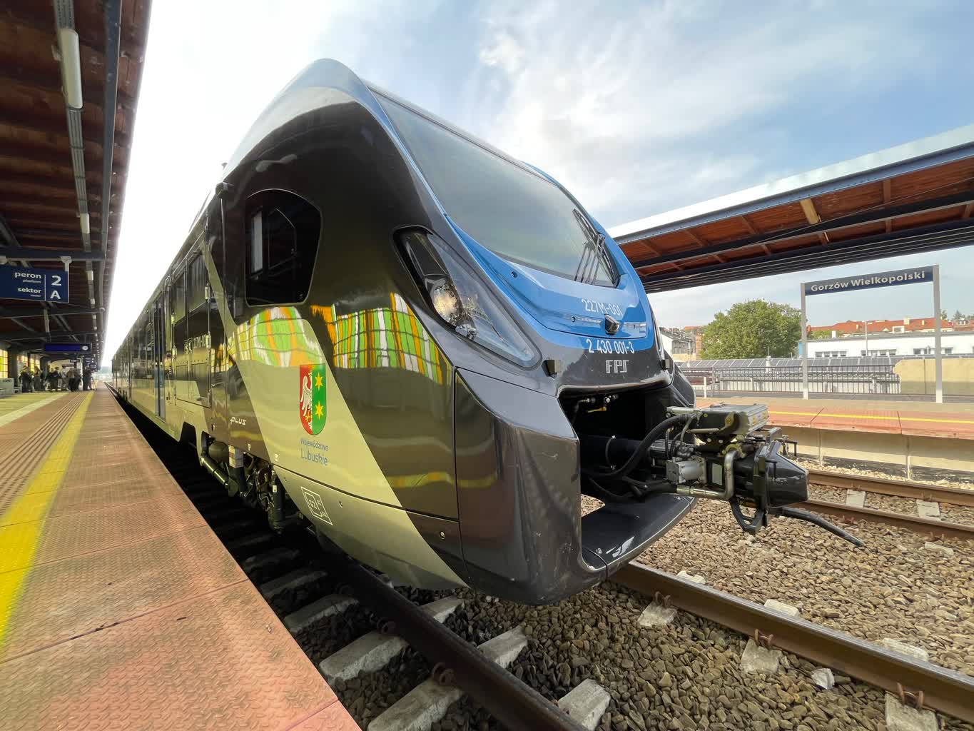 Dziewiczy przejazd nowego pociągu z Gorzowa do Witnicy Radio Zachód - Lubuskie