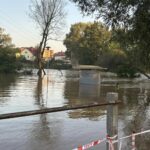 Fala kulminacyjna przechodzi przez Szprotawę. Fot. Krzysztof Bugajny/FB