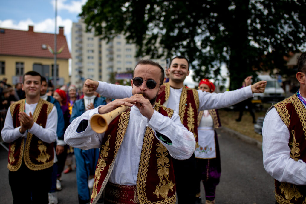 Ulicami Zielonej Góry przeszedł korowód winobraniowy. Bachus nie powiedział jeszcze ostatniego imprezowego słowa [GALERIA ZDJĘĆ] Radio Zachód - Lubuskie