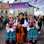 Ulicami Zielonej Góry przeszedł korowód winobraniowy. Bachus nie powiedział jeszcze ostatniego imprezowego słowa [GALERIA ZDJĘĆ] Radio Zachód - Lubuskie