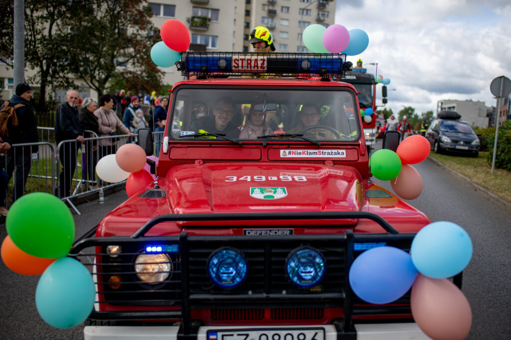 Ulicami Zielonej Góry przeszedł korowód winobraniowy. Bachus nie powiedział jeszcze ostatniego imprezowego słowa [GALERIA ZDJĘĆ] Radio Zachód - Lubuskie