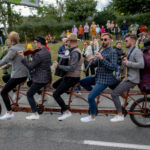 Ulicami Zielonej Góry przeszedł korowód winobraniowy. Bachus nie powiedział jeszcze ostatniego imprezowego słowa [GALERIA ZDJĘĆ] Radio Zachód - Lubuskie