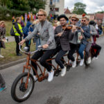 Ulicami Zielonej Góry przeszedł korowód winobraniowy. Bachus nie powiedział jeszcze ostatniego imprezowego słowa [GALERIA ZDJĘĆ] Radio Zachód - Lubuskie