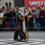 Ulicami Zielonej Góry przeszedł korowód winobraniowy. Bachus nie powiedział jeszcze ostatniego imprezowego słowa [GALERIA ZDJĘĆ] Radio Zachód - Lubuskie