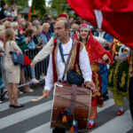 Ulicami Zielonej Góry przeszedł korowód winobraniowy. Bachus nie powiedział jeszcze ostatniego imprezowego słowa [GALERIA ZDJĘĆ] Radio Zachód - Lubuskie