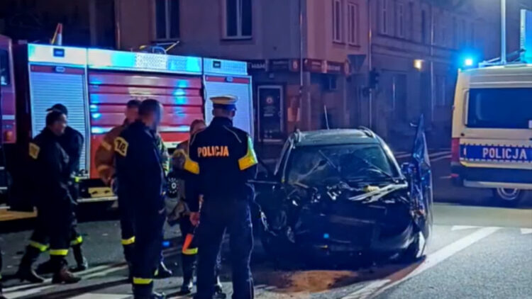 Zderzenie wozu strażackiego z volkswagenem, ranna jedna osoba Radio Zachód - Lubuskie