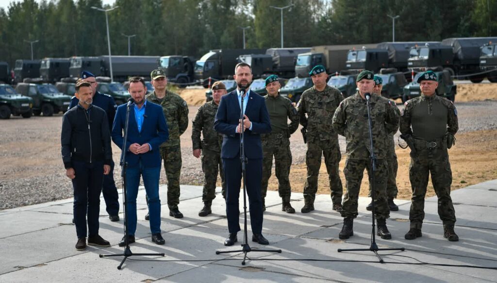 Szef MON: Zwiększyła się presja na granicę polsko-białoruską Radio Zachód - Lubuskie