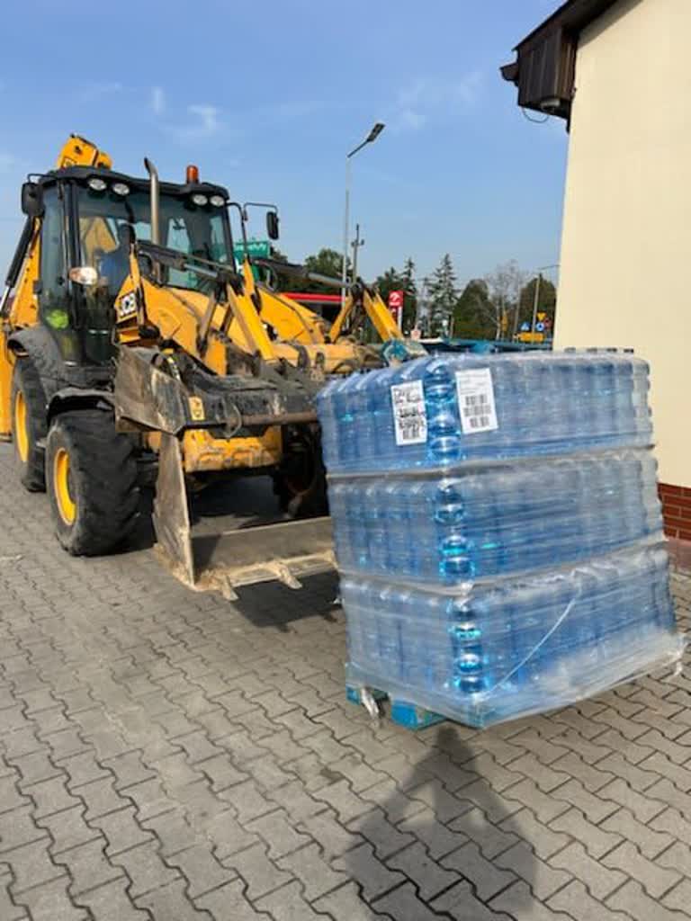 Zbiórka potrzebnych artykułów dla powodzian u posłanki KO Radio Zachód - Lubuskie