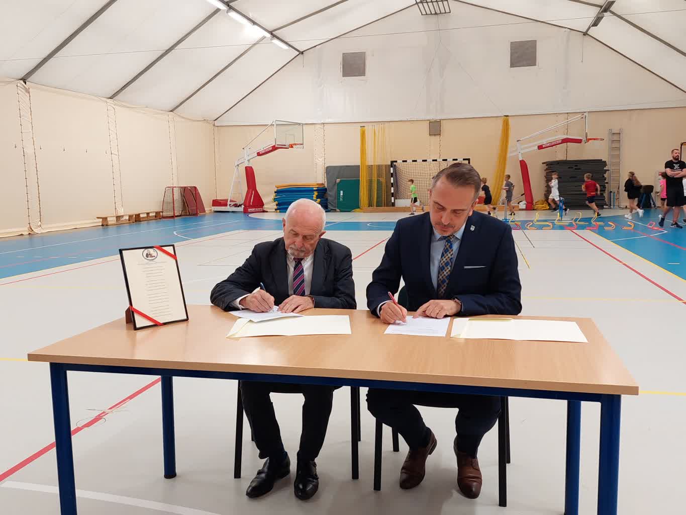 Przy Zespole Edukacyjnym nr 1 powstanie nowa hala sportowa Radio Zachód - Lubuskie