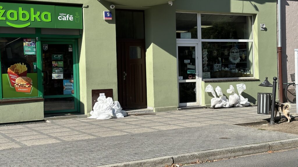 Zbliża się fala na Odrze. W Słubicach od niedzieli ograniczenia w ruchu tranzytowym [AKTUALIZOWANY] Radio Zachód - Lubuskie