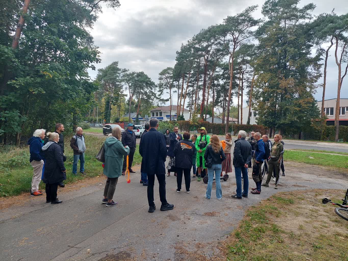 Mieszkańcy nadal walczą o zachowanie parku przy ul. Wyspiańskiego Radio Zachód - Lubuskie