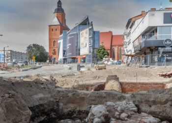 Mural upamiętni odkrytą niedawno Bramę Mostową? Radio Zachód - Lubuskie