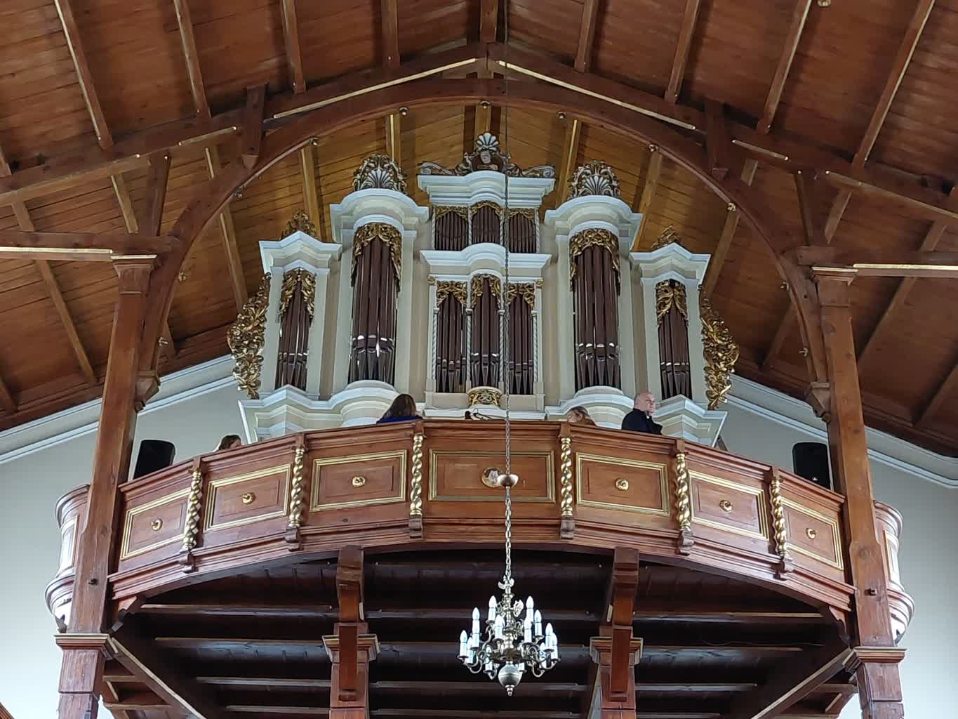 Parafia św. Wojciecha w Czerwieńsku zaprezentowała odnowione organy kościelne [ZDJĘCIA] Radio Zachód - Lubuskie