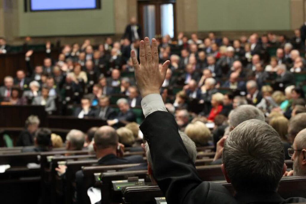 Sejm odrzucił wniosek o wotum nieufności wobec ministry Izabeli Leszczyny Radio Zachód - Lubuskie