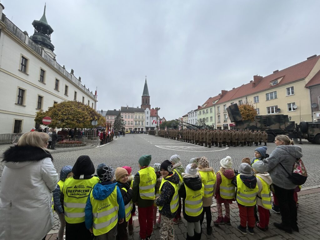 Święto 5. Lubuskiego Pułku Artylerii w Sulechowie [ZDJĘCIA] Radio Zachód - Lubuskie