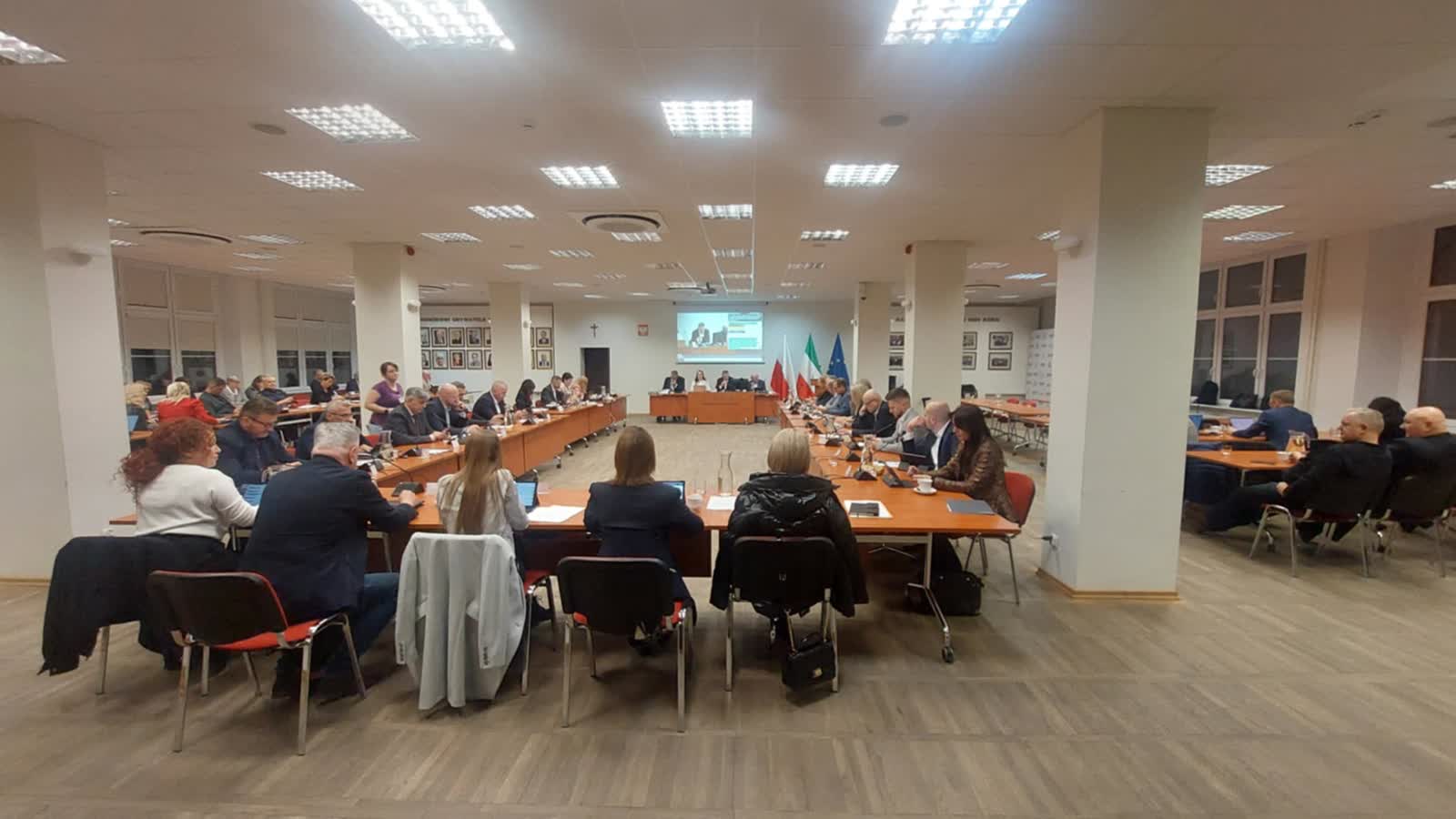 Podatek w górę, ale mniej niż chciał prezydent Radio Zachód - Lubuskie