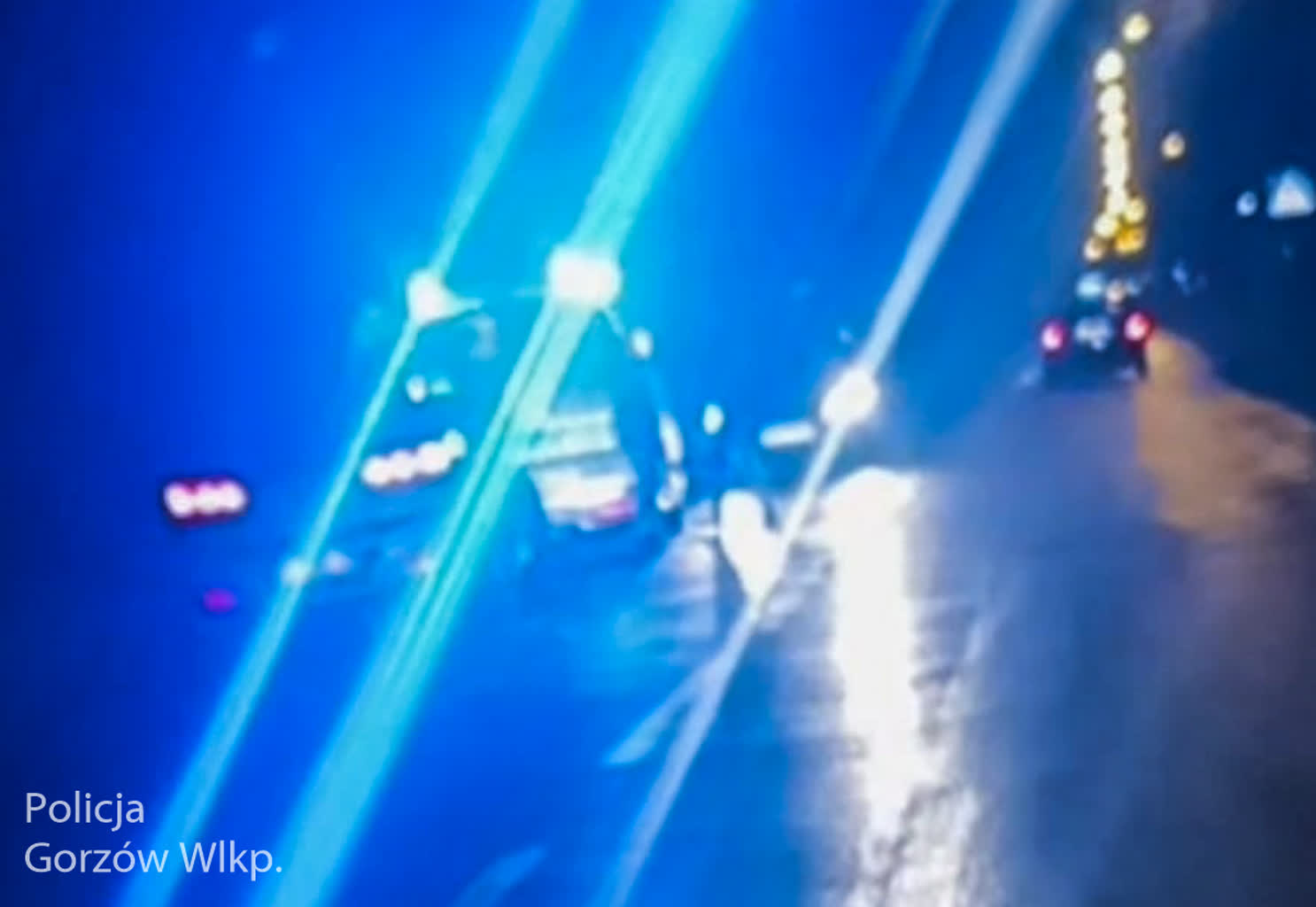 Dwaj mężczyźni poszukiwani przez policję zatrzymani po zdarzeniu na pasach Radio Zachód - Lubuskie