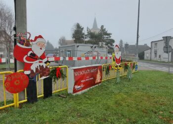 Ozdoby świąteczne w Wawrowie Radio Zachód - Lubuskie