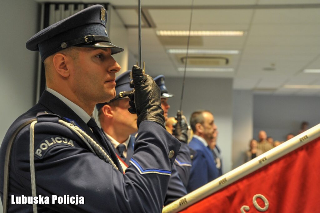 34 nowych policjantów złożyło ślubowanie w Gorzowie Wlkp. Gdzie będą pełnić służbę? [GALERIA ZDJĘĆ] Radio Zachód - Lubuskie