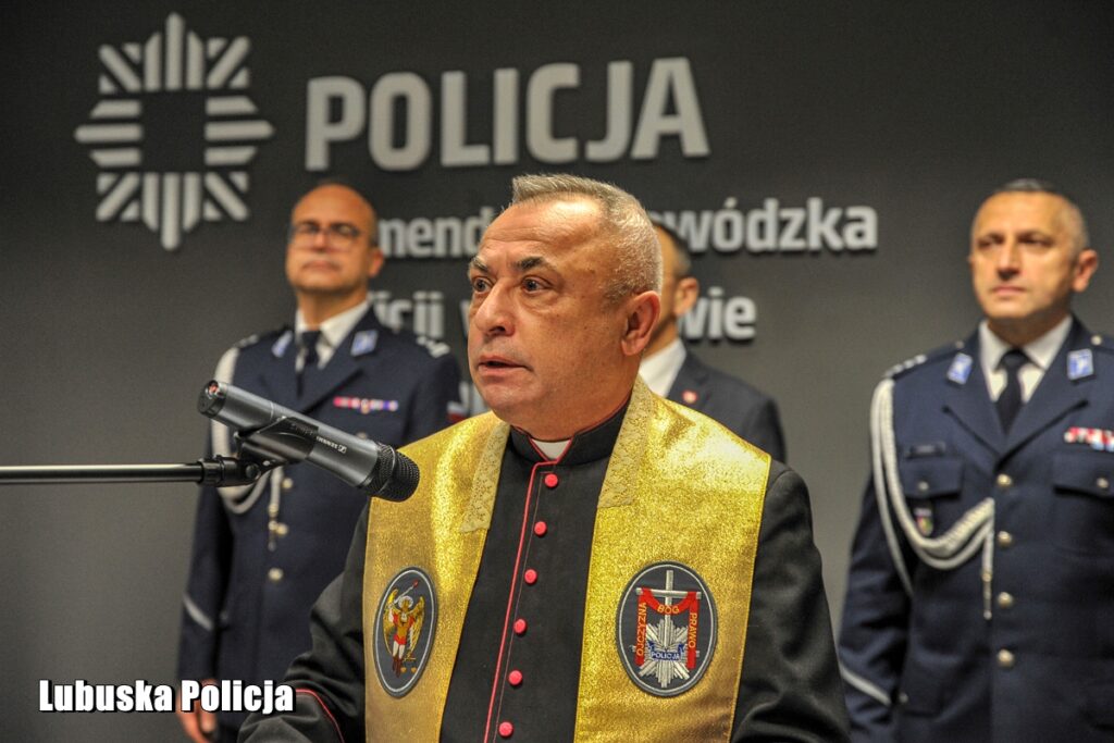 34 nowych policjantów złożyło ślubowanie w Gorzowie Wlkp. Gdzie będą pełnić służbę? [GALERIA ZDJĘĆ] Radio Zachód - Lubuskie