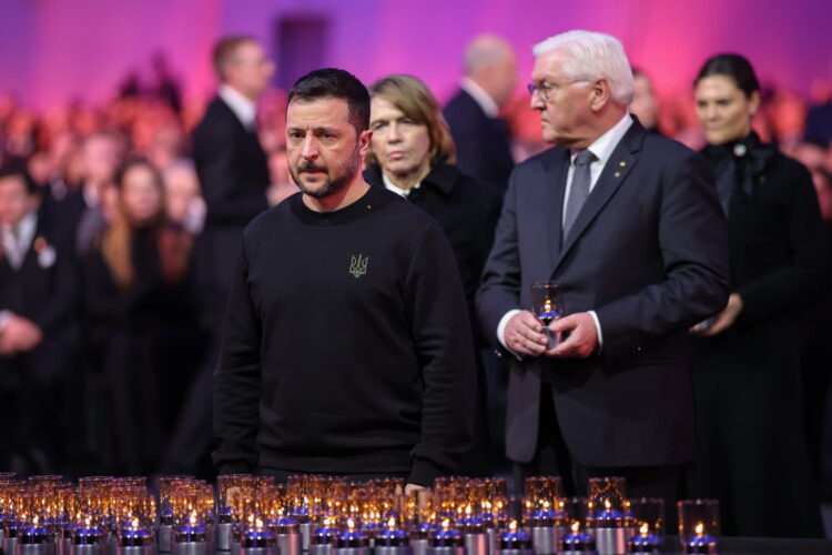 Symboliczne oklaski dla Zełenskiego 9 PAP/Łukasz Gągulski