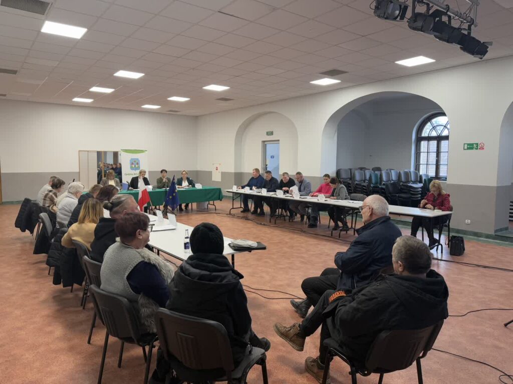 Czy w Bojadłach powstanie ferma? Mieszkańcy protestują 3 Czy w Bojadłach powstanie ferma? Mieszkańcy protestują Radio Zachód - Lubuskie