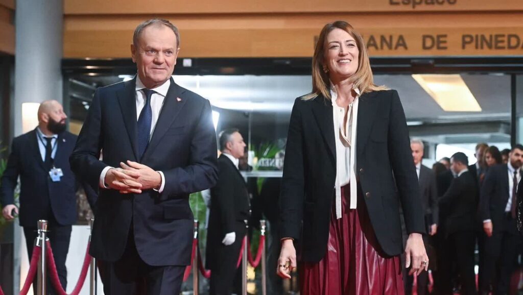 Donald Tusk, Roberta Metsola Fot. PAP/Piotr Nowak