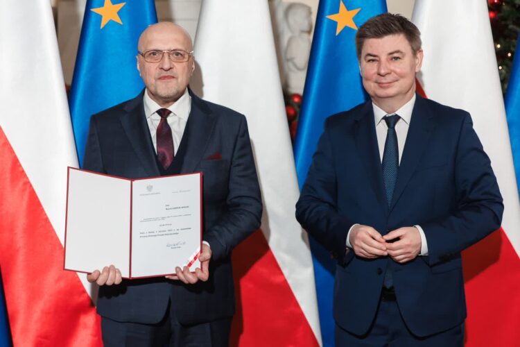 Prof. Marek Cierpiał-Wolan i szef Kancelarii Prezesa Rady Ministrów Jan Grabiec. Fot. Kancelaria Premiera/FB