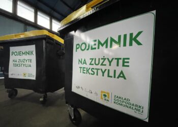 Pojemniki na tekstylia od przyszłego tygodnia w Zielonej Górze Radio Zachód - Lubuskie