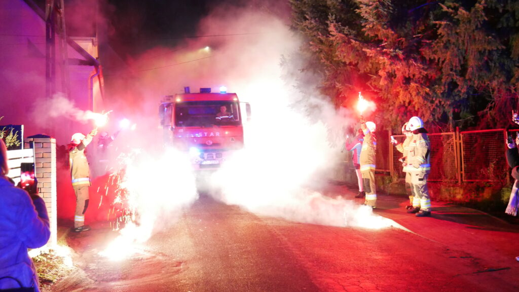 "Babcia" idzie na emeryturę! Strażacy z Letnicy mają nowy wóz! Radio Zachód - Lubuskie