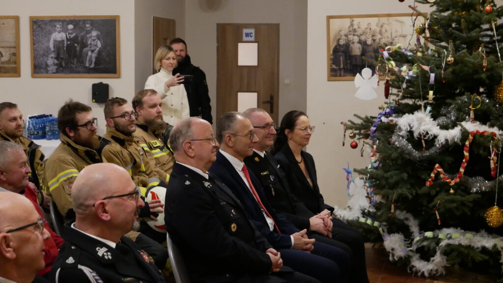 "Babcia" idzie na emeryturę! Strażacy z Letnicy mają nowy wóz! Radio Zachód - Lubuskie