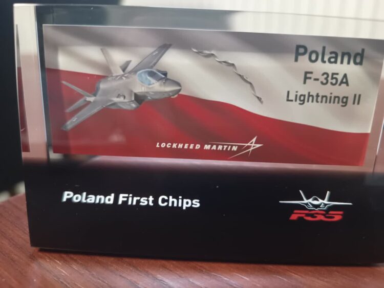 Nietypowy podarunek dla żagańskiego muzeum 9 fot. K.Gonera