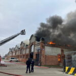 Pożar hali ZNTK w Gdańsku (PAP/KM PSP Gdańsk)