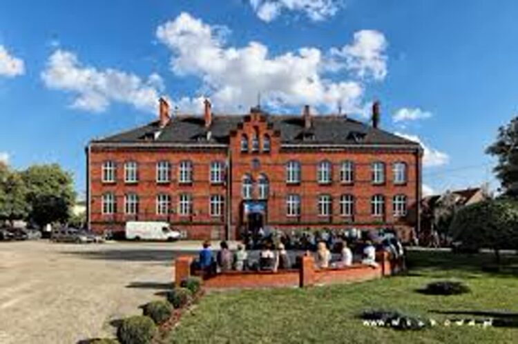 LO we Wschowie stawia na nowoczesność 9 LO Wschowa