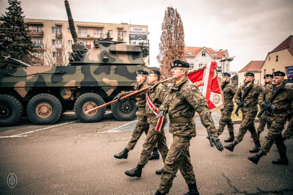 W sobotę, 8 lutego przysięgę wojskową w Sulęcinie złożyło blisko 50 żołnierzy dobrowolnej zasadniczej służby wojskowej (fot. Anna Dominiak/17WBZ)