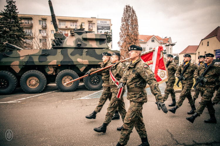 W sobotę, 8 lutego przysięgę wojskową w Sulęcinie złożyło blisko 50 żołnierzy dobrowolnej zasadniczej służby wojskowej (fot. Anna Dominiak/17WBZ)