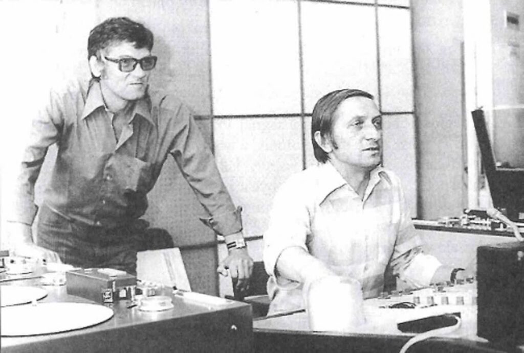 Pożegnanie Zdzisława Elmanna Zdzisław Elmann (z lewej) w studiu radiowym razem z Zygmuntem Galkiem, fot. archiwum Radia Zachód